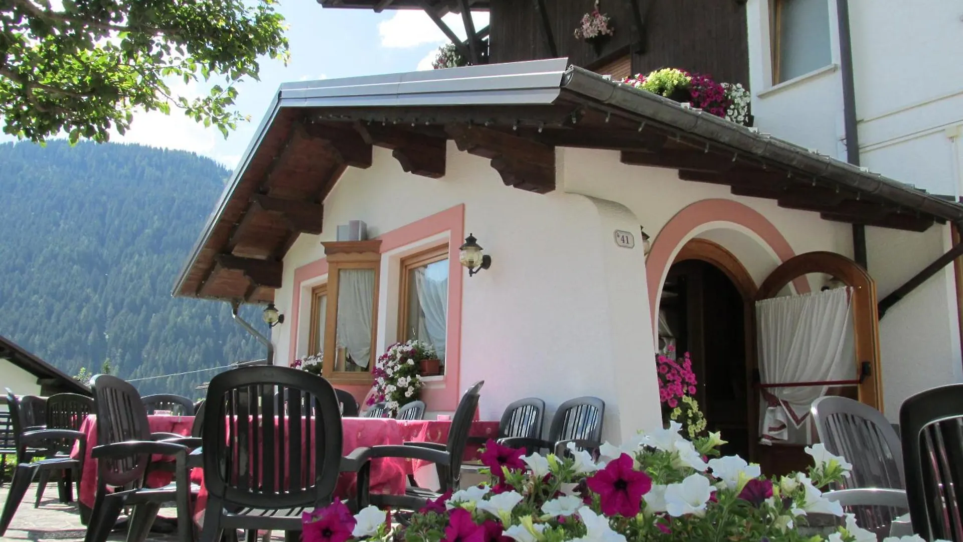 Hotel Garni Miramonti Falcade 3*,  Itálie
