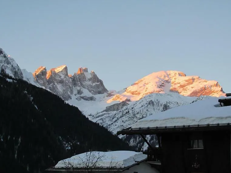 Hotel Garni Miramonti Falcade 3*,