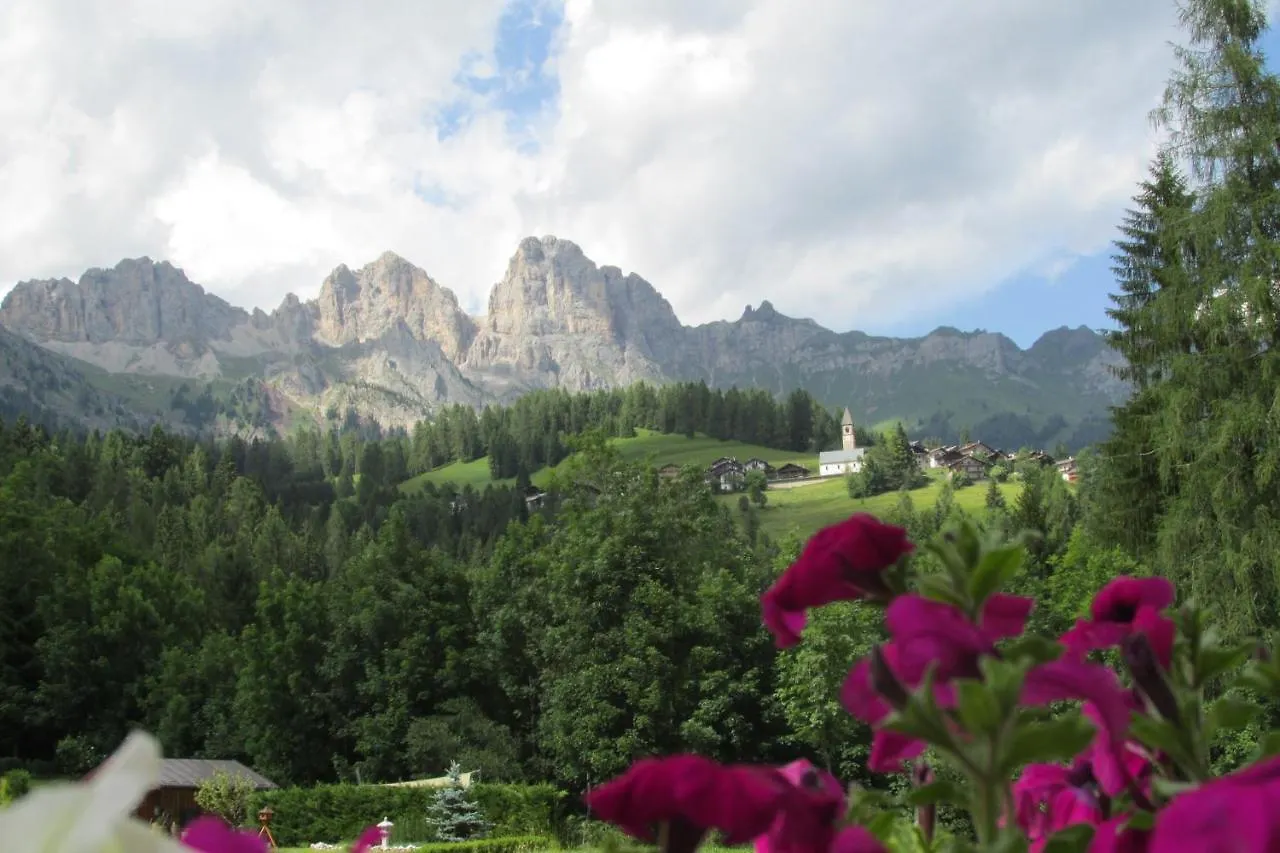 Hotel Garni Miramonti Falcade Italy